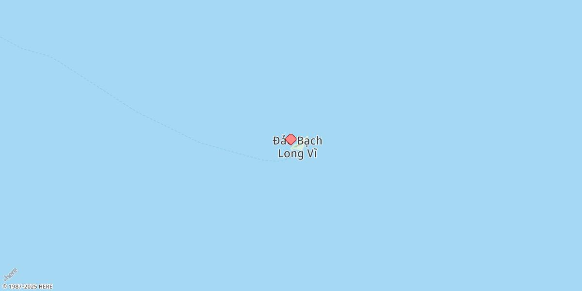 Map of Ile Bach Long Vi