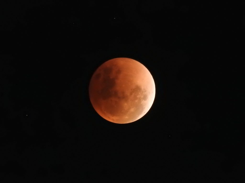 Lunar Eclipse – Longest blood moon this Century tonight