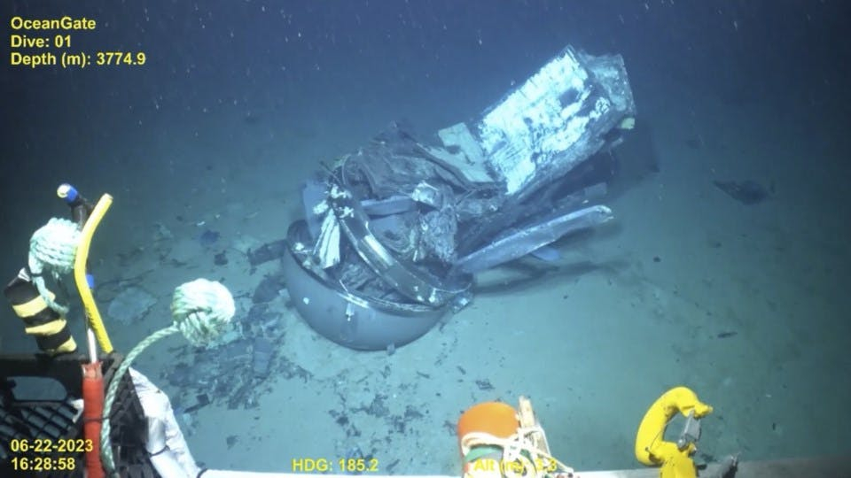 Remains of titan's delaminated pressure hull on the sea bed
